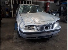 volkswagen bora berlina (1j2) del año 2002