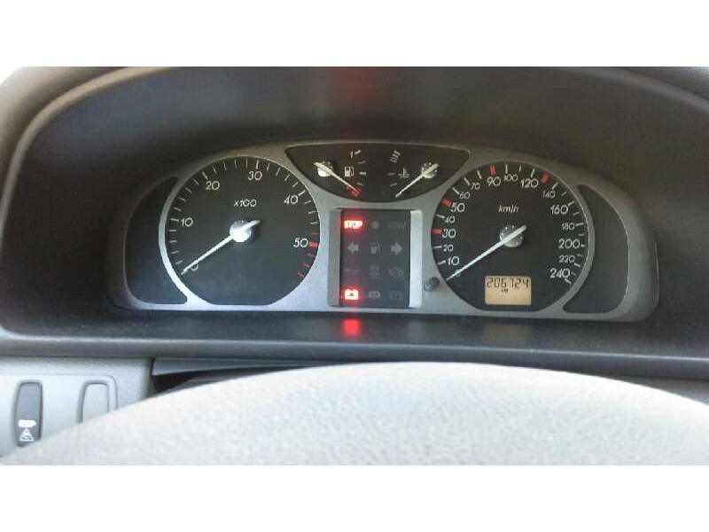 renault laguna ii (bg0) del año 2002