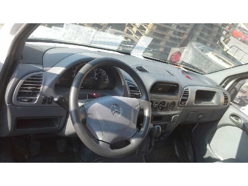 mercedes-benz sprinter 02.00  caja cerrada, techo elevado del año 2005