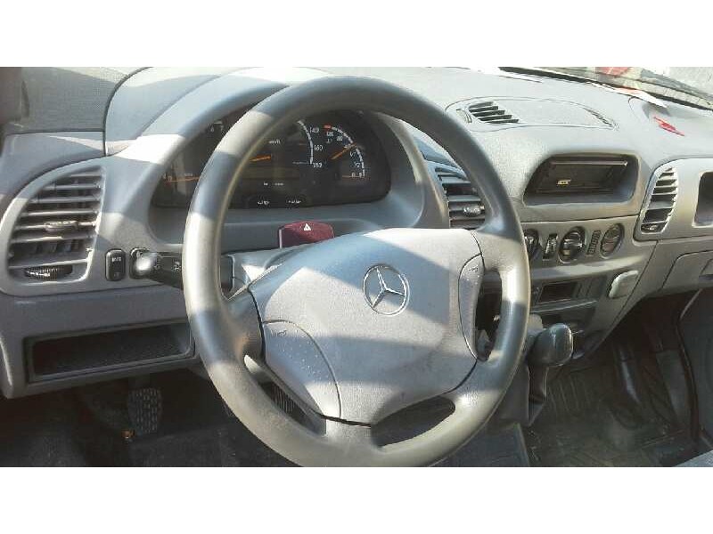 mercedes-benz sprinter 02.00  caja cerrada, techo elevado del año 2005