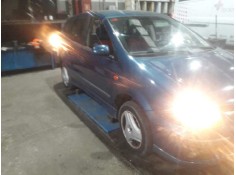 nissan almera tino (v10m) del año 2001 2