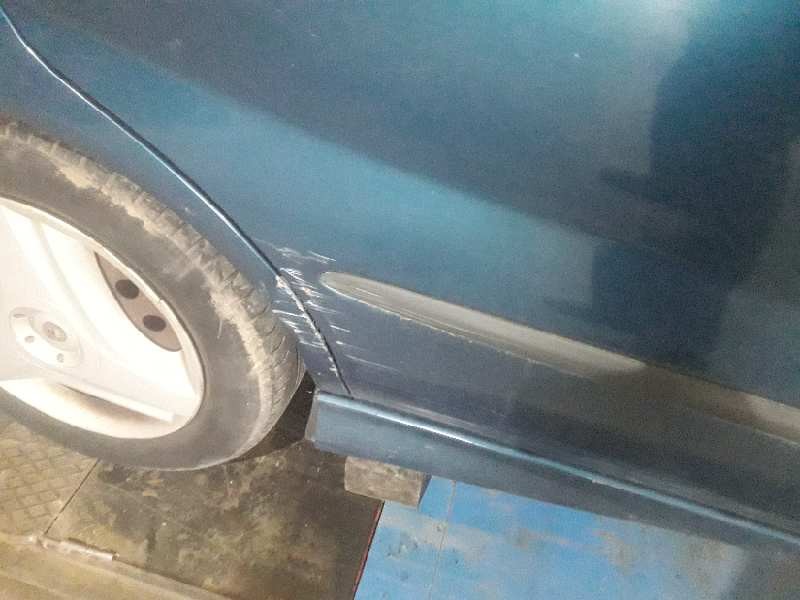 nissan almera tino (v10m) del año 2001