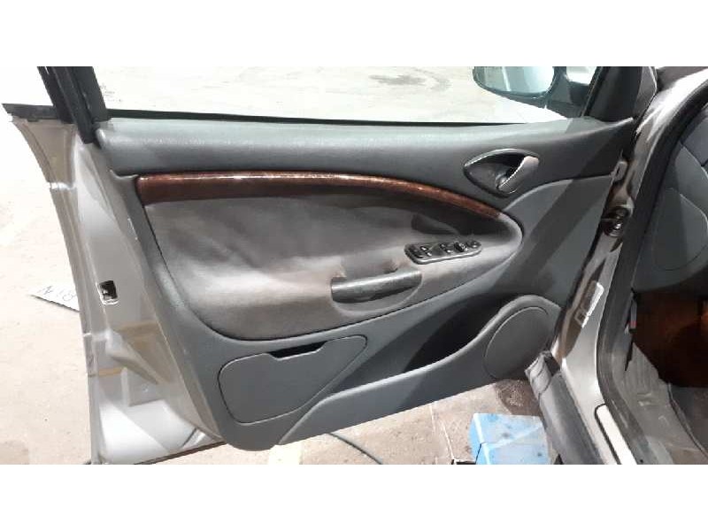 citroën c5 berlina del año 2001