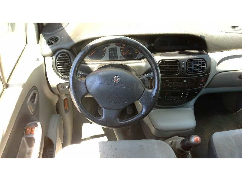 renault scenic rx4 (ja0) del año 2002