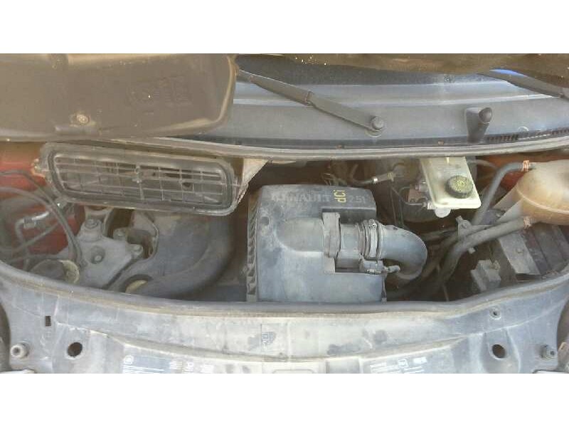 renault trafic combi (ab 4.01) del año 2004