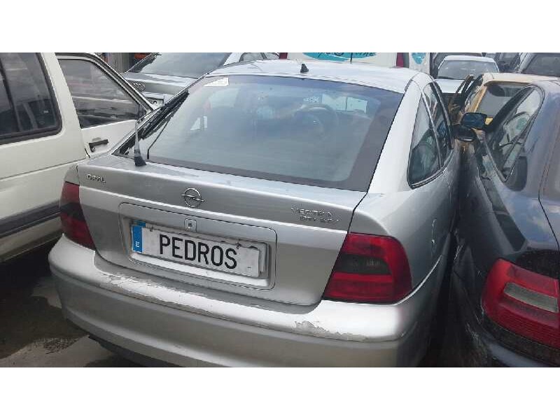 opel vectra b berlina del año 1999