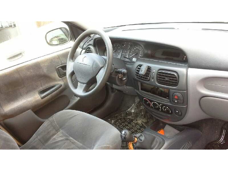 renault megane i fase 2 berlina (ba0) del año 2001