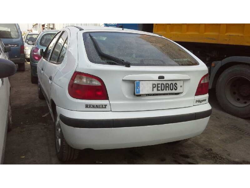 renault megane i fase 2 berlina (ba0) del año 2001