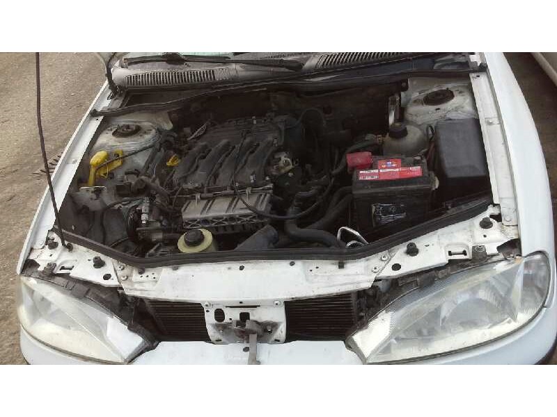renault megane i fase 2 berlina (ba0) del año 2001
