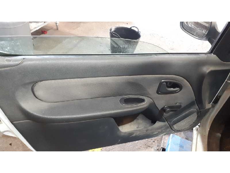 renault clio ii fase ii (b/cb0) del año 2007