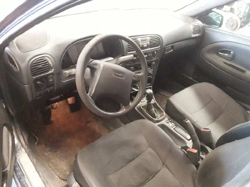 volvo s40 berlina del año 1999