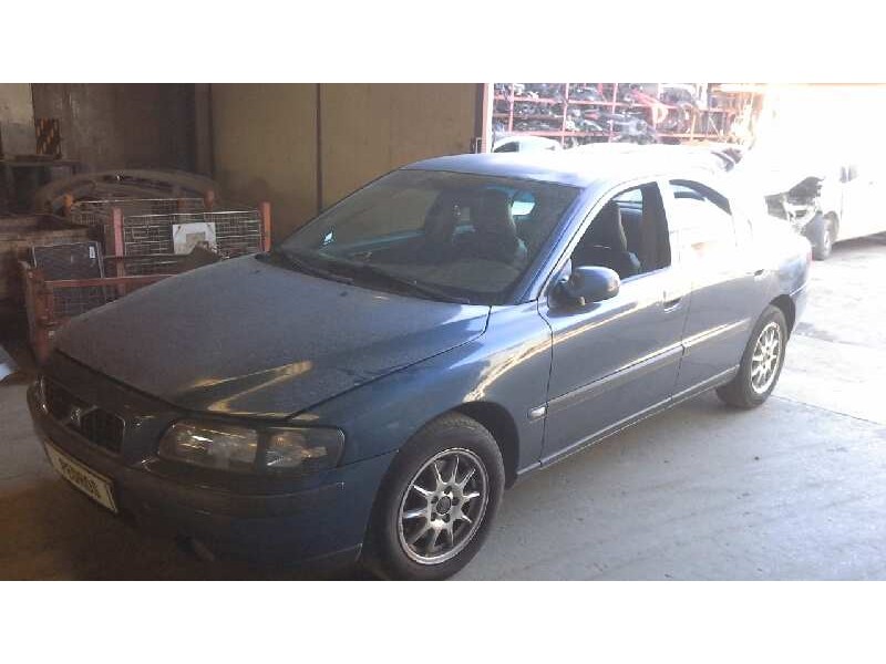volvo s60 berlina del año 2001