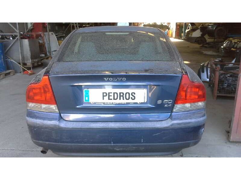 volvo s60 berlina del año 2001