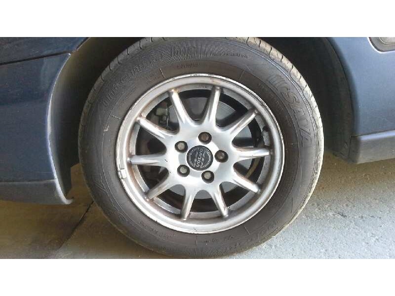 volvo s60 berlina del año 2001