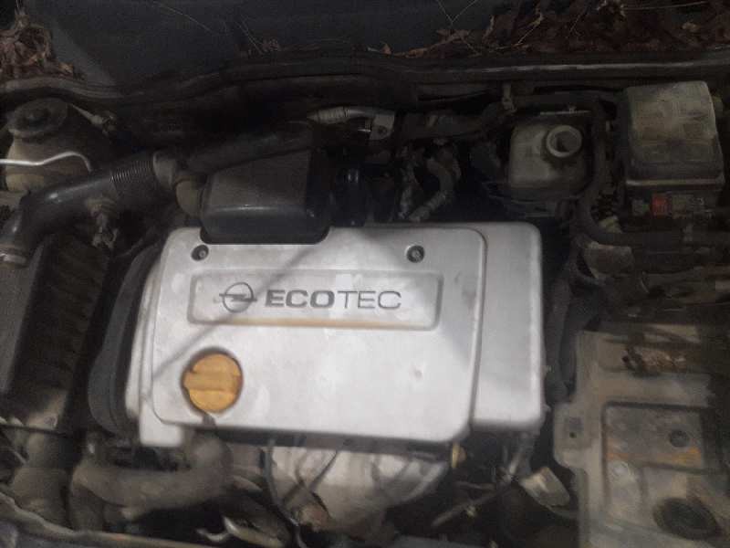 opel astra g berlina del año 2003