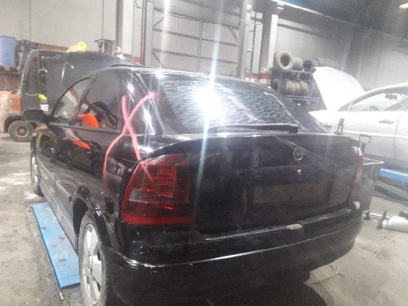 opel astra g berlina del año 2003
