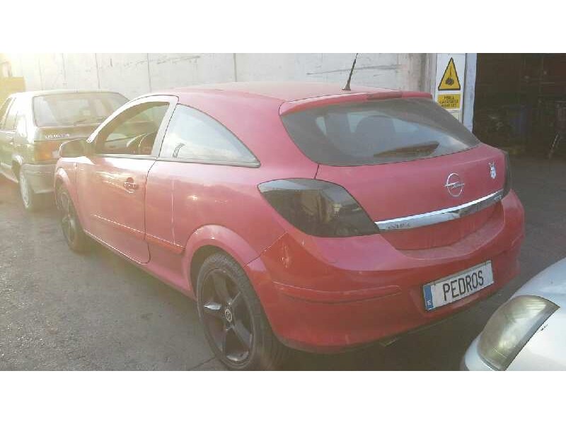 opel astra gtc del año 2005