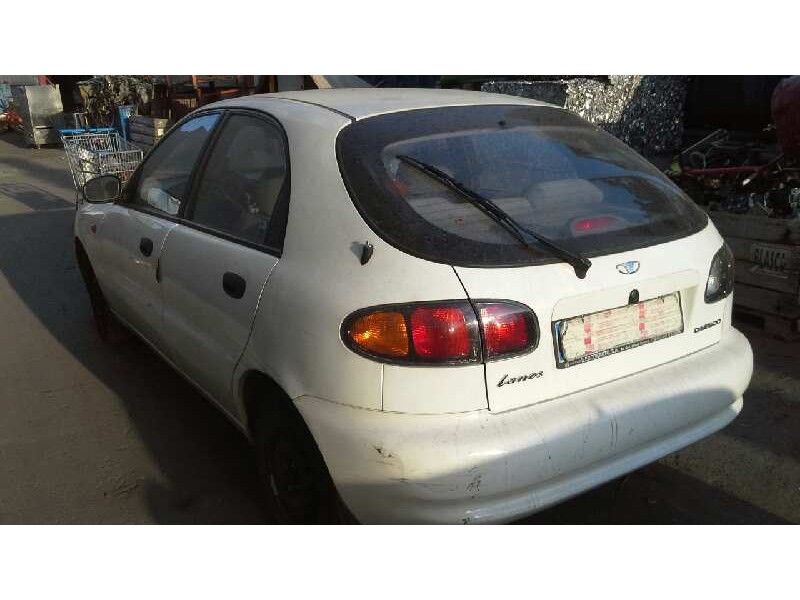 daewoo lanos del año 2002