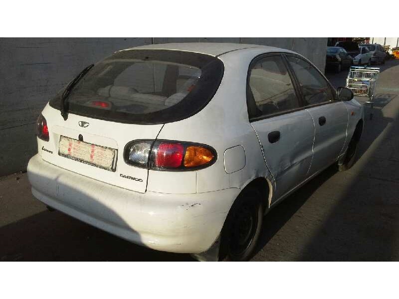daewoo lanos del año 2002