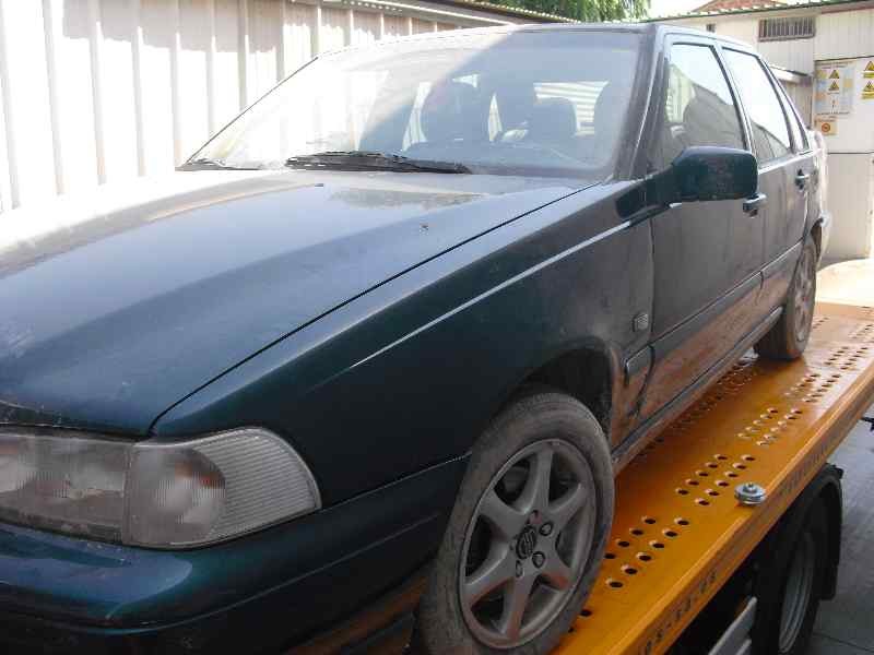 volvo s70 berlina del año 1996