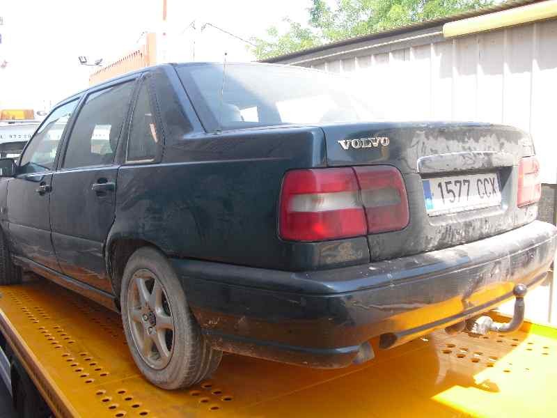 volvo s70 berlina del año 1996