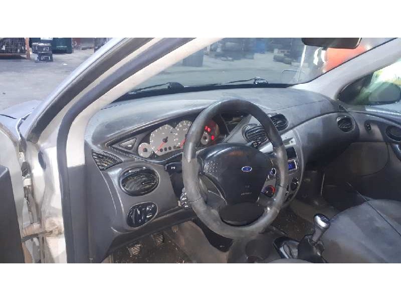 ford focus berlina (cak) del año 1999