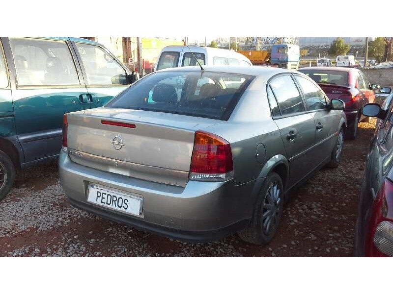 opel vectra c berlina del año 2003