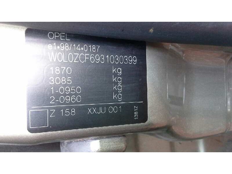 opel vectra c berlina del año 2003