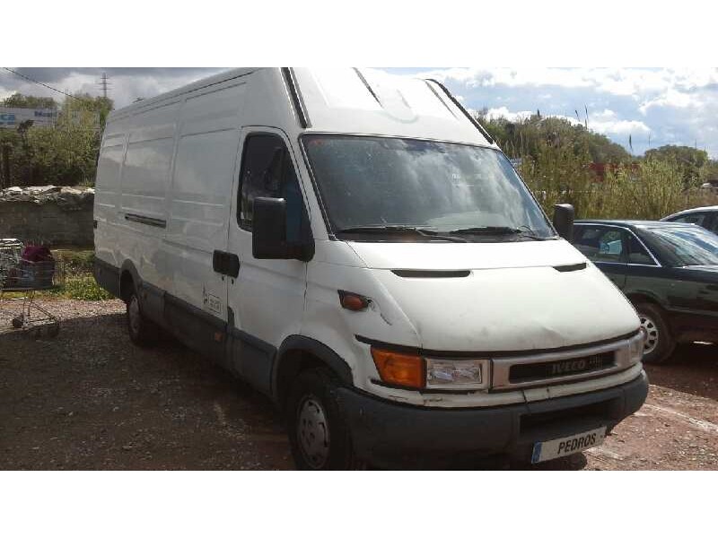iveco daily caja cerrada (1999 =>) del año 2000