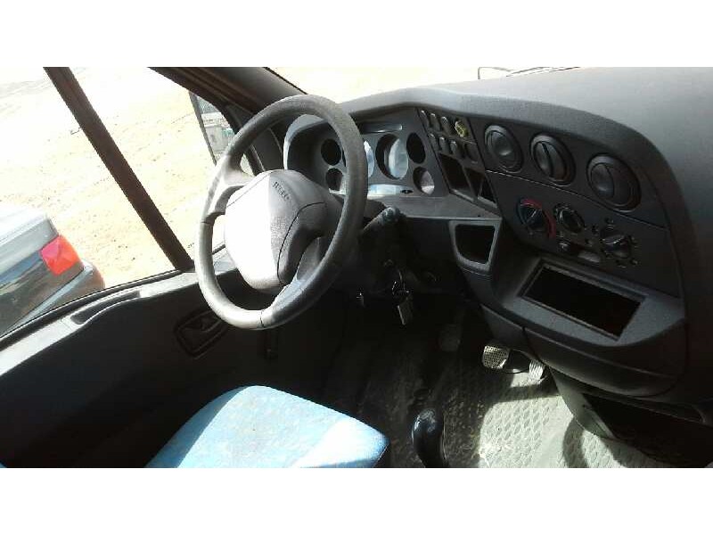 iveco daily caja cerrada (1999 =>) del año 2000