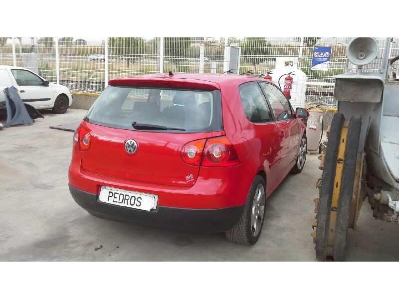 volkswagen golf v berlina (1k1) del año 2006