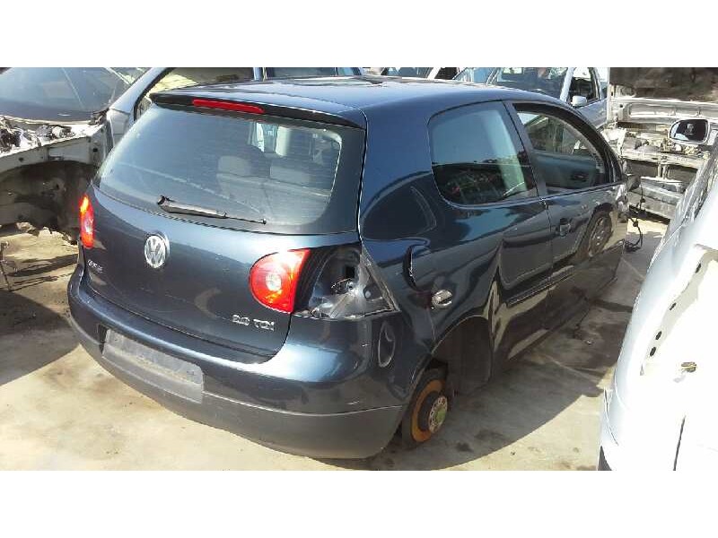 volkswagen golf v berlina (1k1) del año 2004