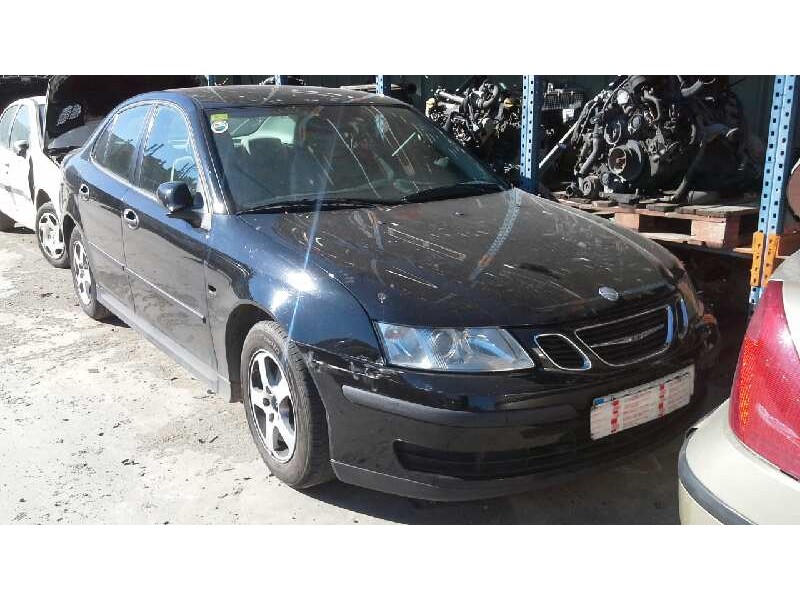 saab 9-3 berlina del año 2004