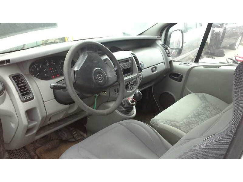 opel vivaro del año 2003
