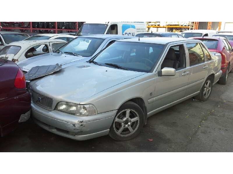 volvo s70 berlina del año 1999