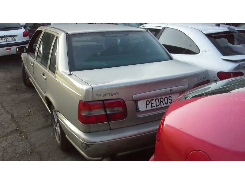 volvo s70 berlina del año 1999