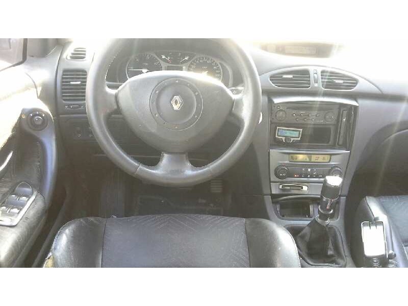 renault laguna ii (bg0) del año 2003