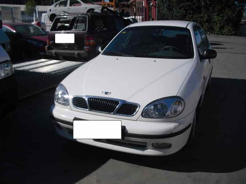 daewoo lanos del año 2001