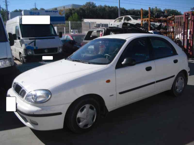 daewoo lanos del año 2001