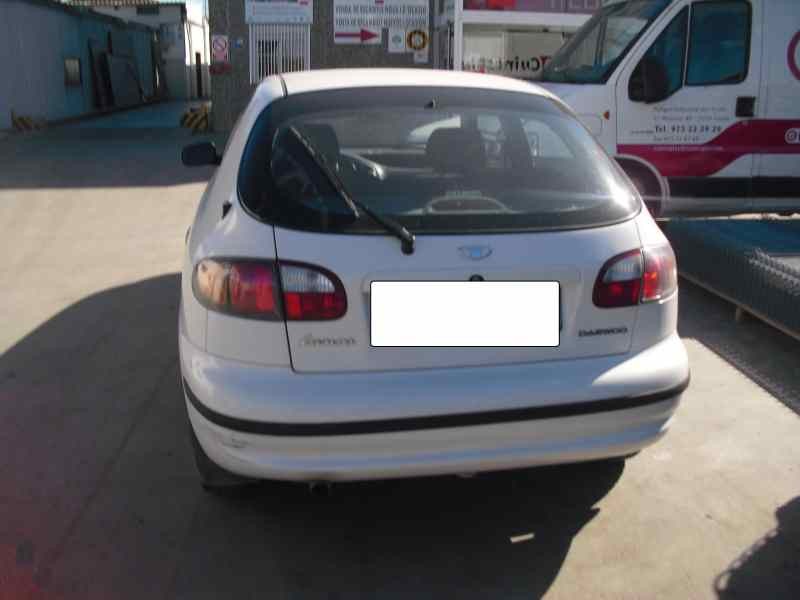 daewoo lanos del año 2001