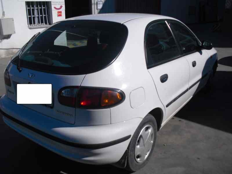 daewoo lanos del año 2001
