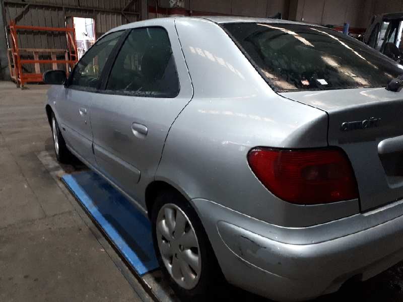 citroën xsara berlina del año 2001