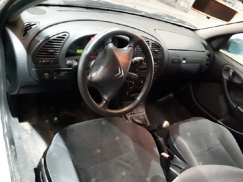 citroën xsara berlina del año 2001