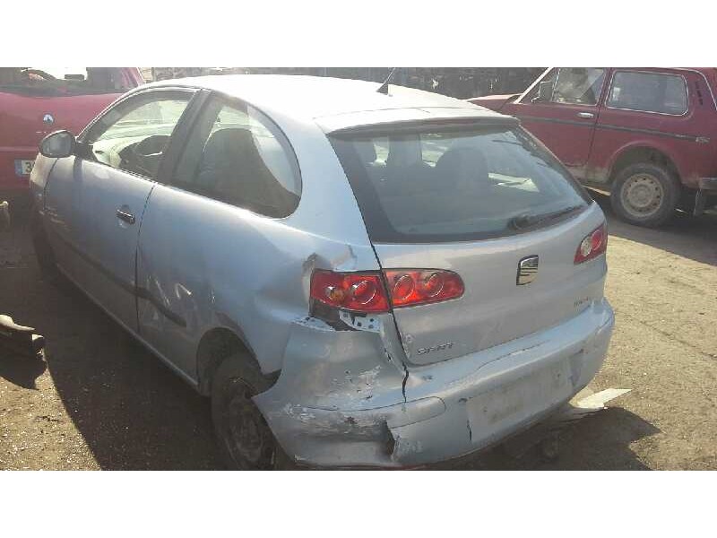 seat ibiza (6l1) del año 2002