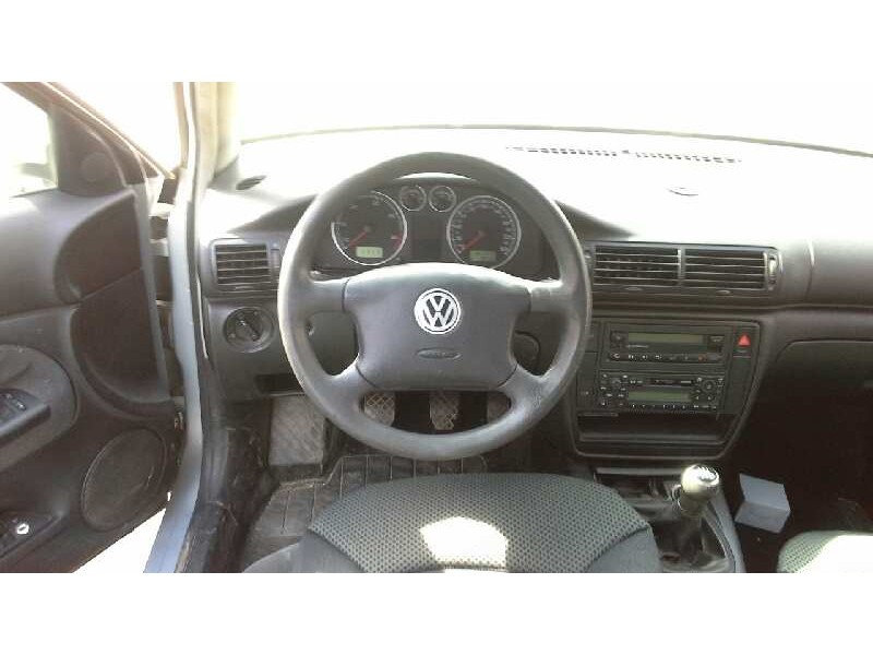 volkswagen passat berlina (3b3) del año 2001