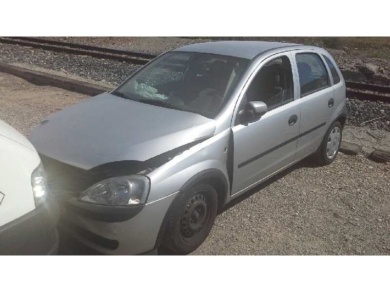 opel corsa c del año 2001