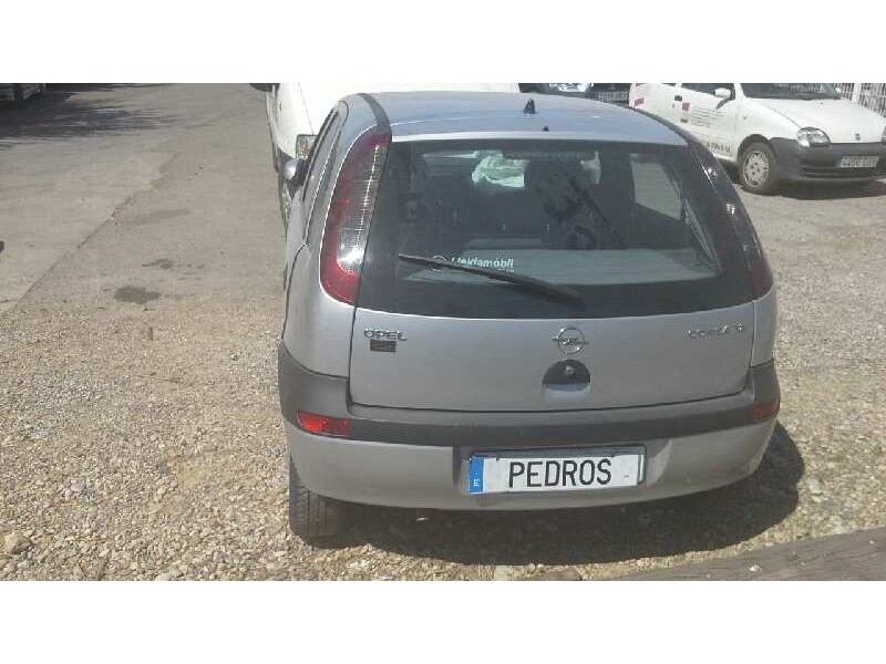 opel corsa c del año 2001
