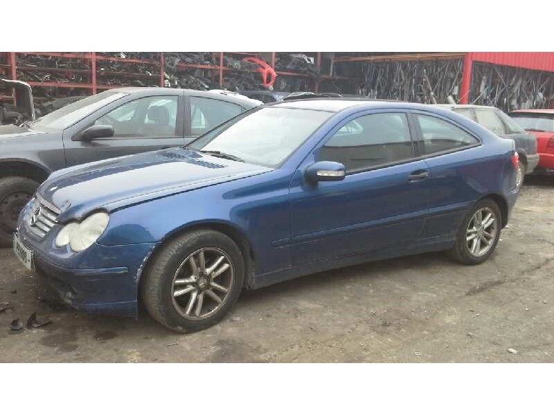 mercedes-benz clase c (w203) sportcoupe del año 2002
