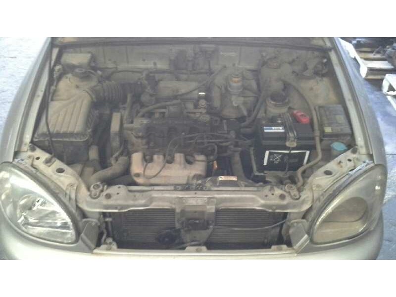 daewoo lanos del año 2002