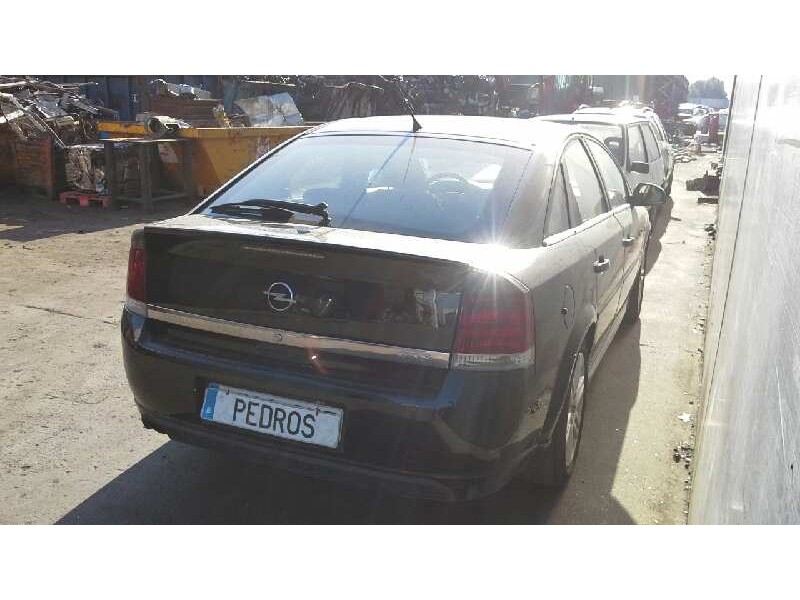 opel vectra c berlina del año 2003